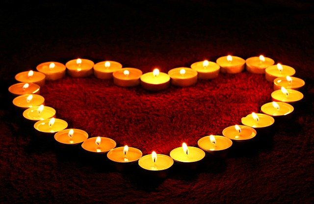 srdce ze svíček.jpg